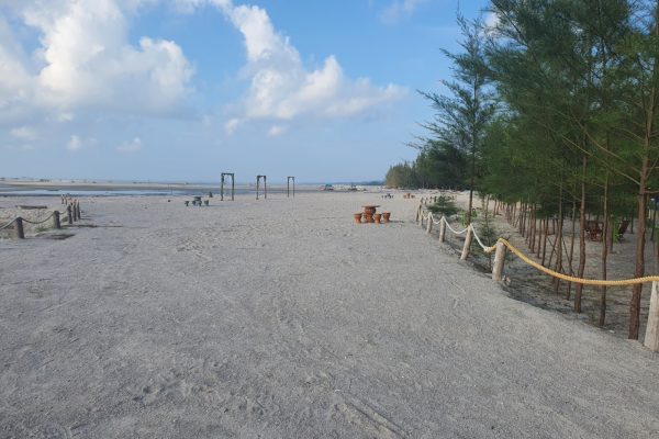 Cemara Beach Resort (30)